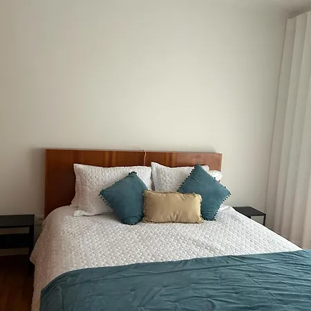 アパート House *